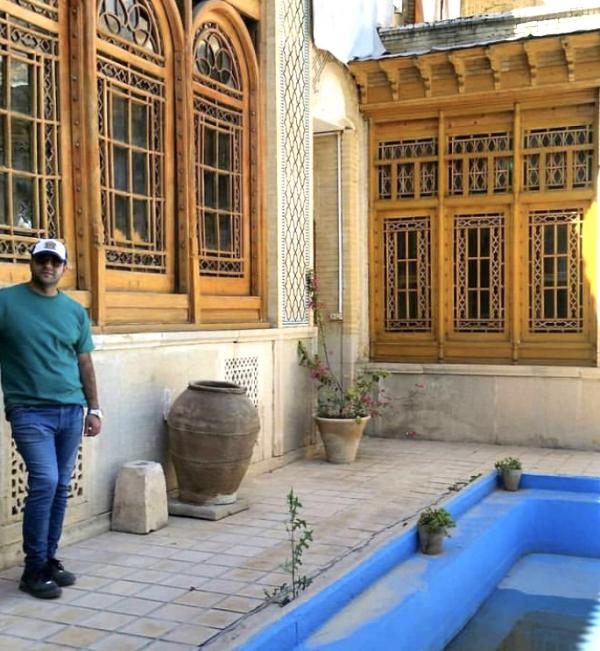 تصویر پروفایل کیانوش