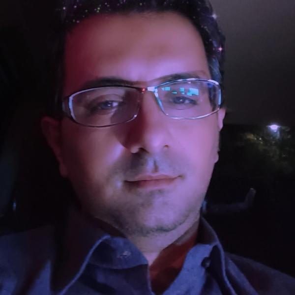 تصویر پروفایل علی