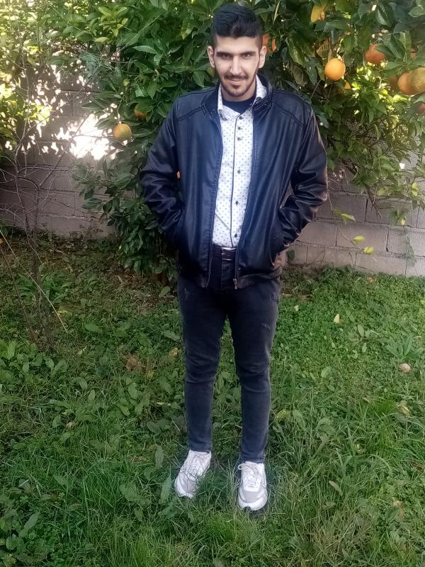 تصویر پروفایل علی