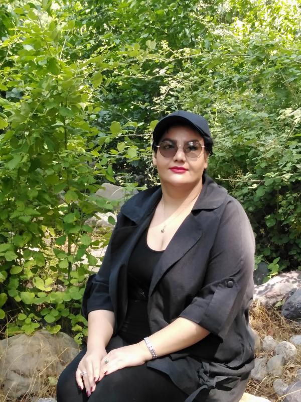 تصویر پروفایل زهرا