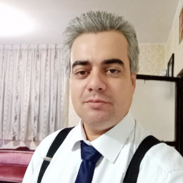 تصویر پروفایل علی