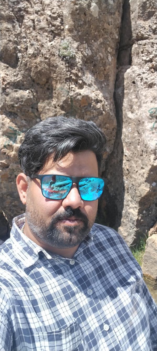 تصویر پروفایل سجاد در سایت همسریابی آغاز نو تصویر پروفایل سجاد