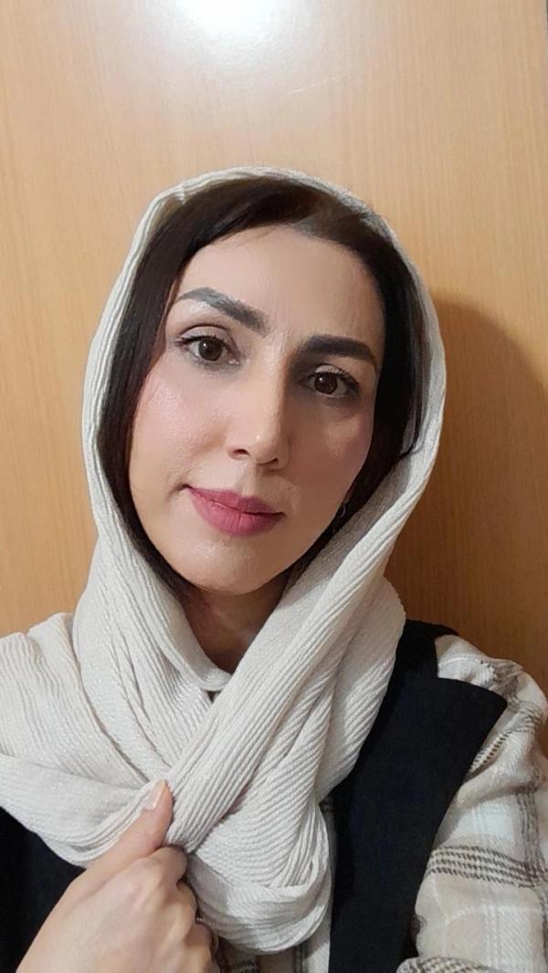 تصویر پروفایل رها