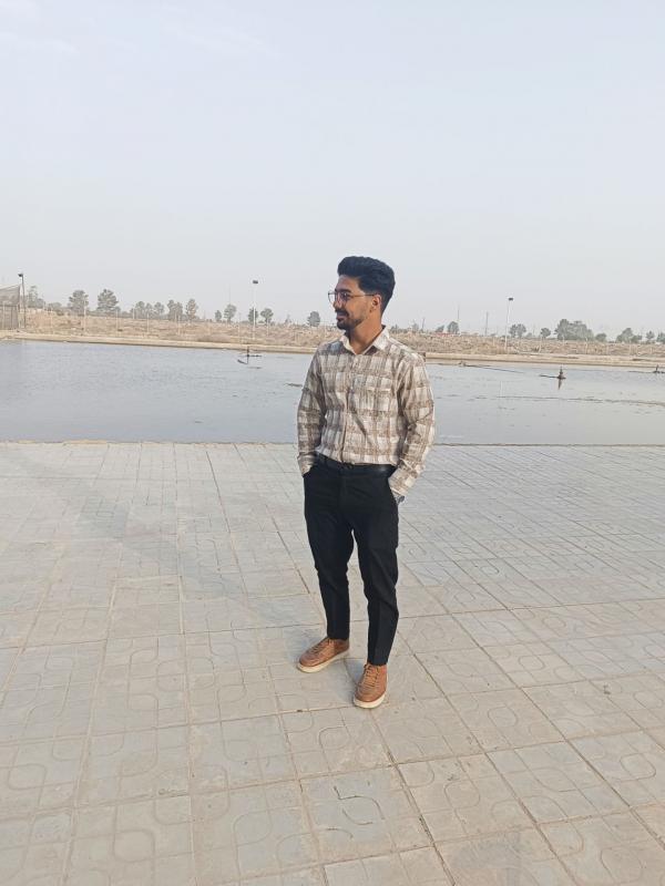 تصویر پروفایل احمد