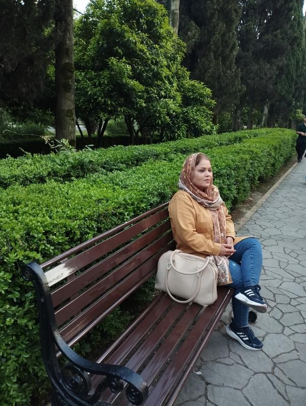 تصویر پروفایل فرزانه