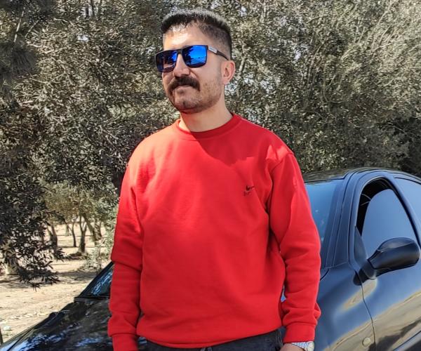 تصویر پروفایل علی