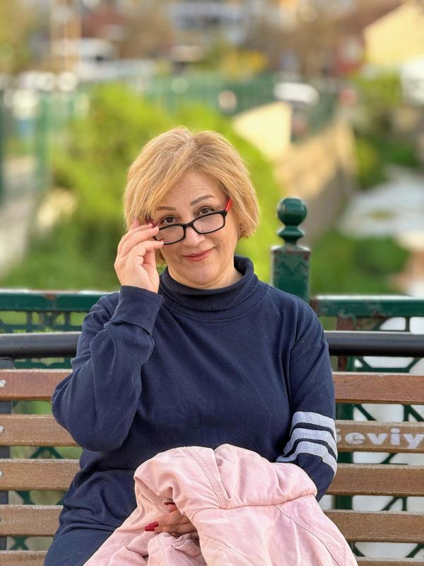 تصویر پروفایل بی نام