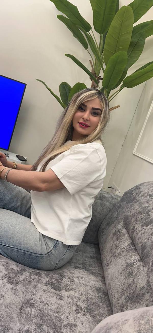 تصویر پروفایل تینا