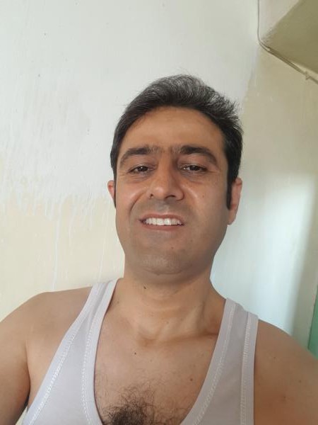 تصویر پروفایل علی