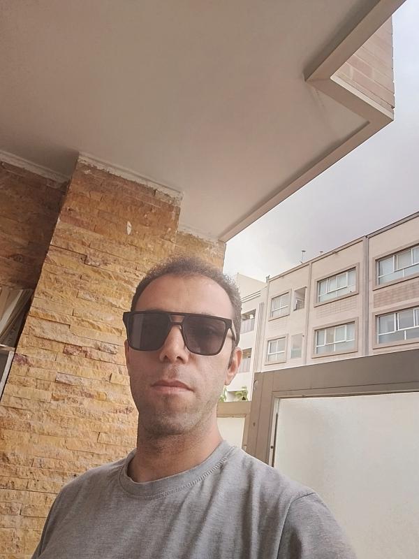 تصویر پروفایل میلاد