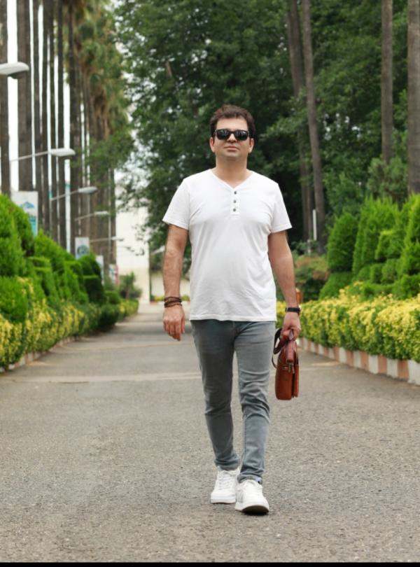 تصویر پروفایل فرشید