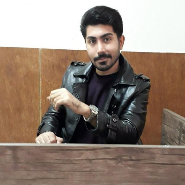 تصویر پروفایل احمد